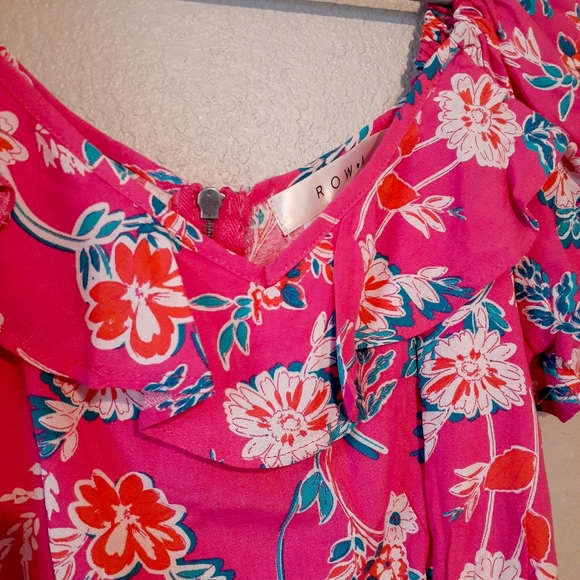NWOT Row A Flutter V Neck Pink Floral Mini Dress - Picture 7 of 7